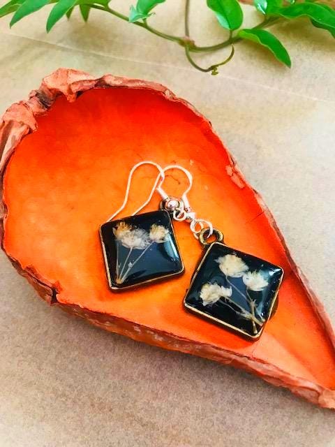 Tiny Flower Dangle Earrings