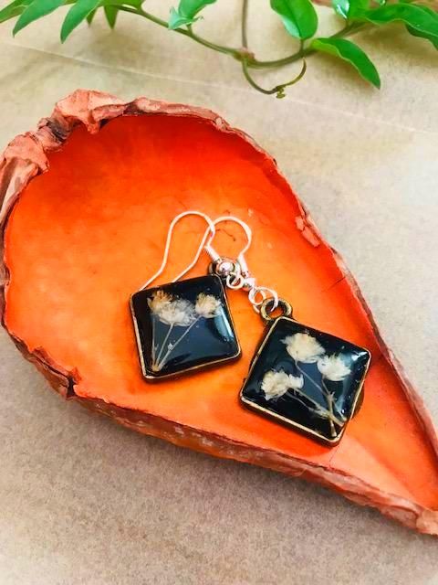 Tiny Flower Dangle Earrings
